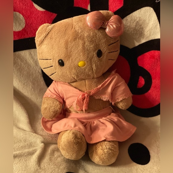 Hello Kitty Build a bear fully clothed and still new - Picture 13 of 13